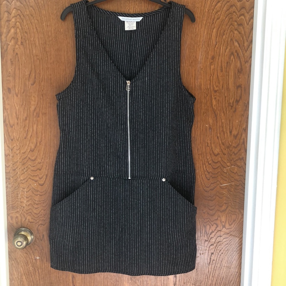 Jonathan Martin Black & White Jumper-Vintage with Front Zipper Size 11